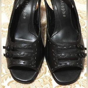 Apostrophe Sandals Size 6 1/2 M Black